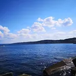 White בית נופש *