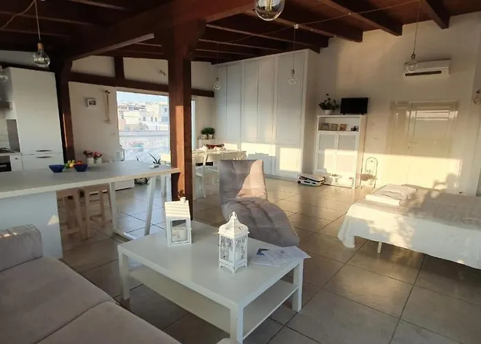 White بيت للعطل